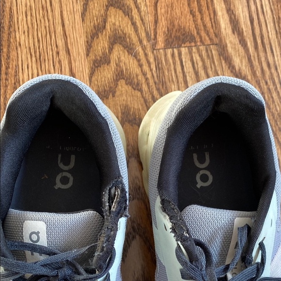 On Running Cloudrunner sneakers, size 8. Distressed areas shown in pictures - Picture 9 of 13